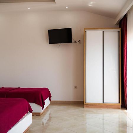 Apartments Villa Egzon Ulcinj Exterior photo