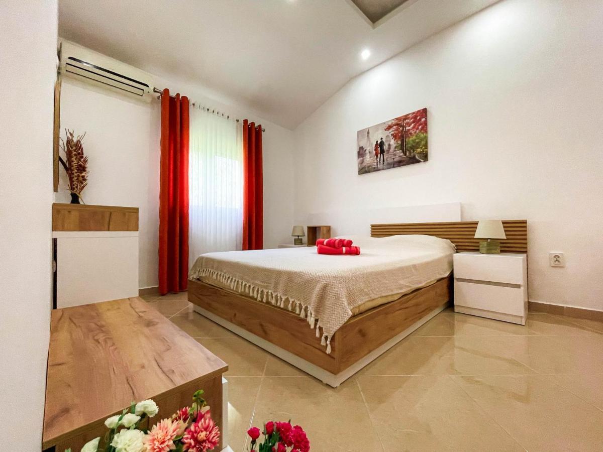 Apartments Villa Egzon Ulcinj Exterior photo